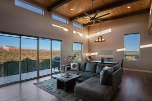 Panoramic Sedona Mesa Views Firepit & Outdoor Fun