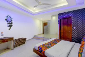 FabHotel Ayaansh