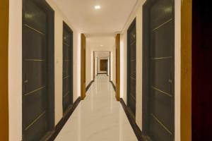 Collection O Lodha Experia Mall Dombiwali Formerly RR Suites