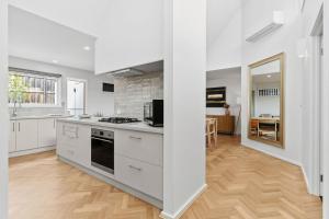 The Tides - Luxe Beach House Mornington