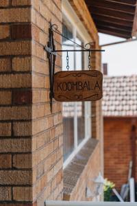 Restful Canberra Retreat in Spacious Terrace Home