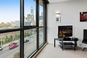 Beautiful 1-Bed Unit in The Heart of Melbourne