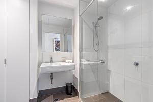 Pristine 2-Bed Unit With Beautiful City Landscape