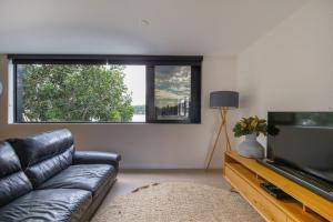 Chic 2-bed Bridgeview Apartments Batemans Bay