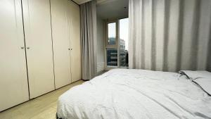 Seonleung studio apartment