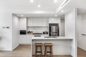 First Floor 3-Bed Stunning Unit by The Ocean