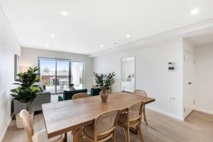 Pristine 3-Bed Kiama Unit with Courtyard