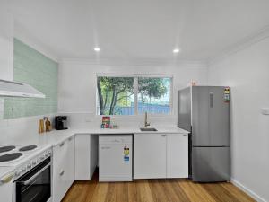 Spacious 2-Bed Townhouse with BBQ by the Beach