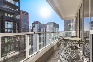 2-Bed Inner-City Pad with Gym & Sauna