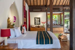 Villa Crystal Castle