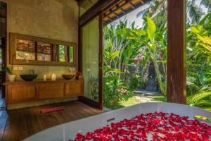 Villa Crystal Castle