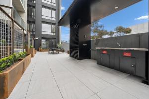 Stylish 2-Bed in Braddon with Alfresco Dining