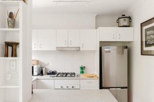 Lovely Harbourside 1-Bed Close To Sydney Landmarks