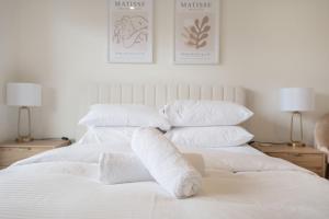 Ground Level 1-Bed: Courtyard & Alfresco Dining