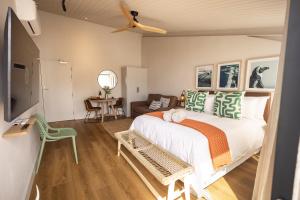 Waterfront Studios - Hermanus Waterfront Apartments