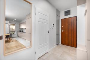 Apartament Jeziorańskiego by Your Freedom