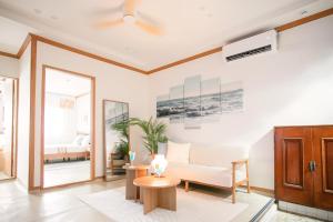 where light drifts and nights slow down