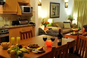 Legend Safaris 257A - in Kruger Park Lodge