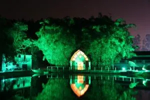 Spazio di Garda - آراساريغواما