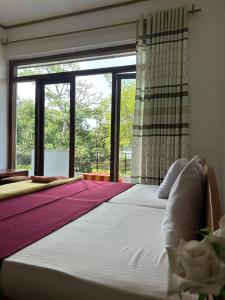 Kandy IVY Banks Holiday Resort