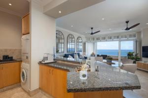 902 Oyster Schelles - by Stay in Umhlanga