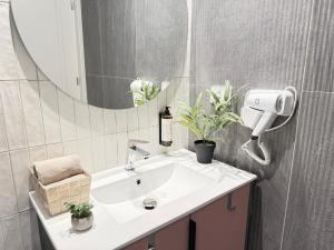 Cozy Brand New Aparthotel Suceava