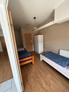 BJM Monteur Apartment - für 11 Personen, Frankfurt-Rödelheim