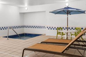 Travelodge by Wyndham Fargo