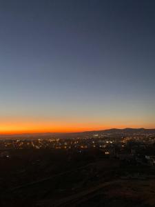 Luxury 2BR Apartment Private Jacuzzi 10mins From Airport