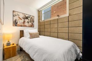 Hip Venice 5BR 4BA Home w Rooftop and Steps to the Beach