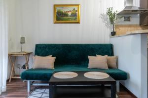 Orkana Spacious Apartment by BookingHost