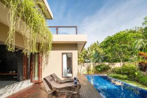 Villa Mango - 3 BR in Ungasan with Free Access to the Muscle Gym