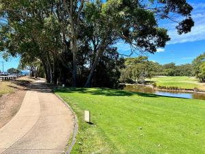White House at Narooma Beach