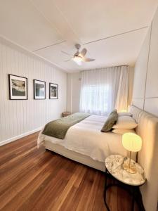 White House at Narooma Beach