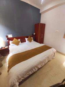 Hotel Shiv Palace Yoga World Retreat