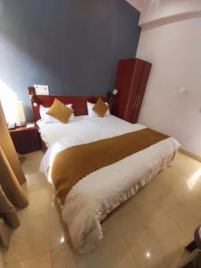 Hotel Shiv Palace Yoga World Retreat