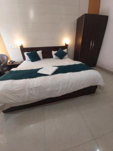 Hotel Shiv Palace Yoga World Retreat