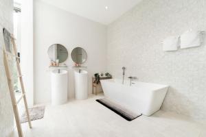 Villa Casa Koko - Luxury Modern Minimalism