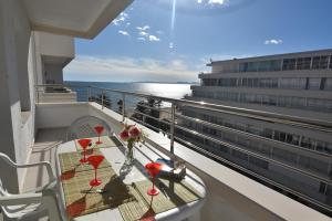 RNET - RHC 3603 Roses Holiday Center