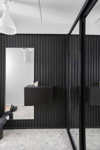 Arctic Circle Base: 1BR, Sauna, Parking