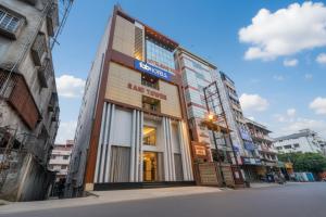 FabHotel Rani Tower - Chinar Park