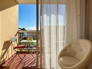 Reflet de Thau, vue étang et proche Thermes