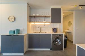 Two Bed Sea Point Rooftop Pool