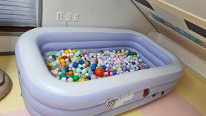 Pine-tree Stay, KTX station nearby, 3 rooms, 2 bathrooms, Hotel style bed 4, Rooftop barbecue, Kids room, Retro arcade, Board games