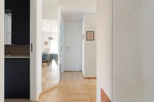 Isola Zara Moderno Trilocale di Design