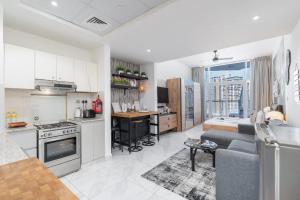 Free housekeeping visits during your stay - StayShort - Business Bay studio sleeping 4 centrally located