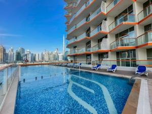 Free housekeeping visits during your stay - StayShort - Business Bay studio sleeping 4 centrally located