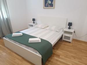 Apartment Split Downtown