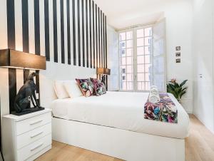 Heart of Malaga - Plaza del Teatro Apartment REMS