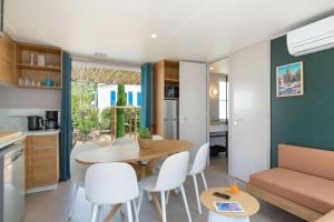 Camping 4 étoiles - Piscine - ccbbecd